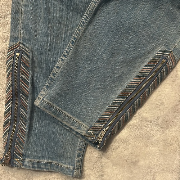 WHBM The Skinny Ankle Zipper Embroidery Ankle Jeans Size 10 - Picture 5 of 12